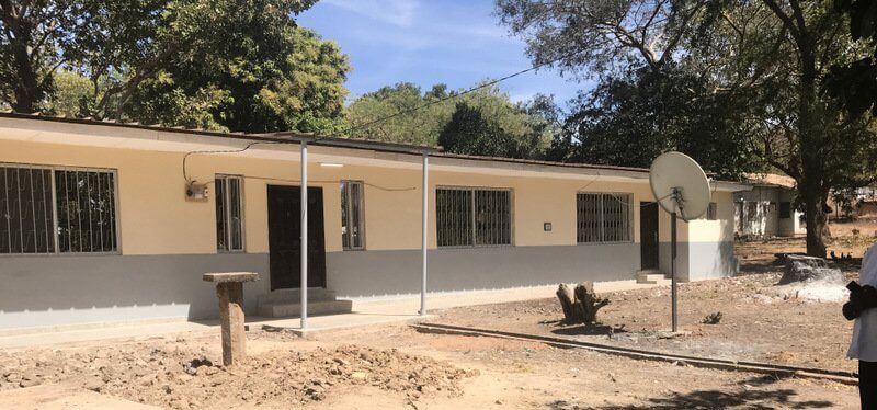 Bansang Hospital Appeal – The Scott Bader Commonwealth Doctors Homes are complete!