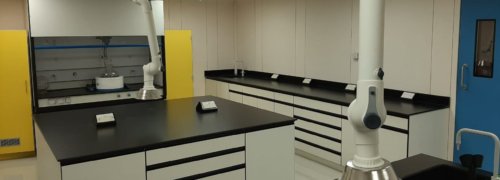 Crestafire<sup>®</sup> FST products used to refurbish cleanroom laboratory at Scott Bader Middle East